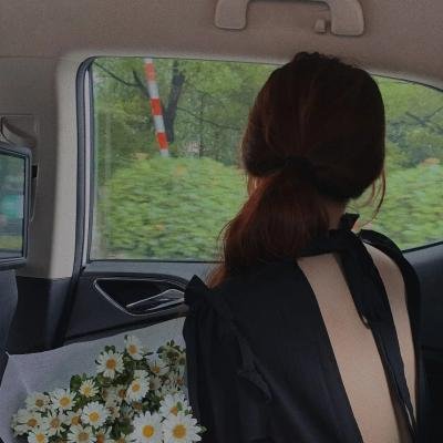 所以......和黑粉结婚了