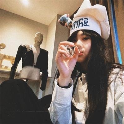 扭曲的金钱